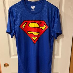 Men’s Superman Athletic shirt. Size small